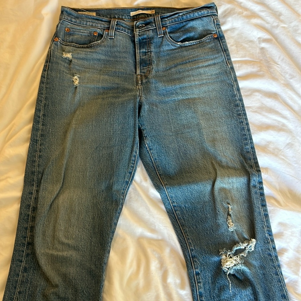 Levi’s wedgie jeans
